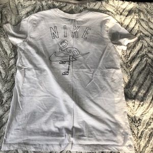 NWOT Women’s medium Nike TShirt